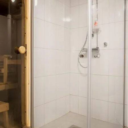 Lomayllaes H113-pistopolku 5a By Interhome *