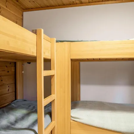 Hébergement de vacances Lomayllaes H113-pistopolku 5a By Interhome